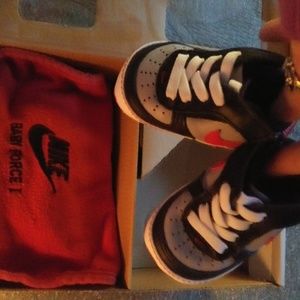 NikeBabyAirForce1zSet